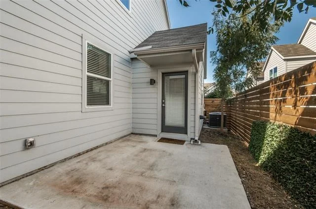 Photo of 1225 Crownview Lane