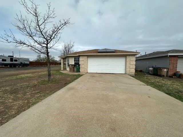 Photo of 2930 Waco Street