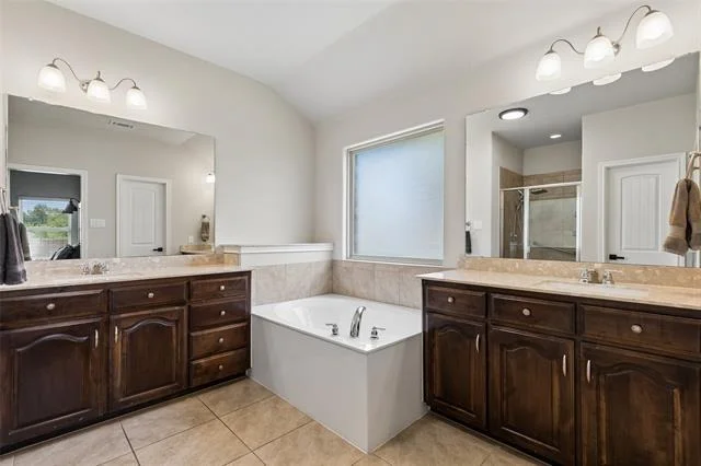 Photo of 1412 Meadowlakes Drive