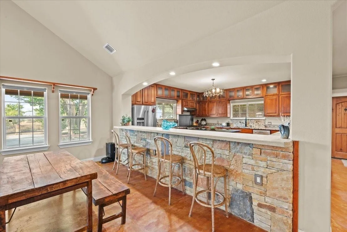 Photo of 3601 Oak Circle
