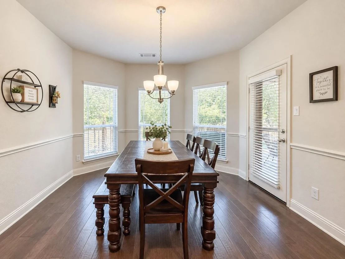 Photo of 1400 Bonanza Lane