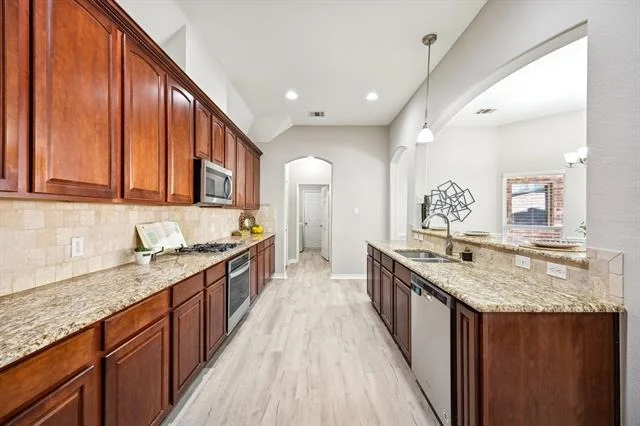 Photo of 7495 Saint Stephens Square