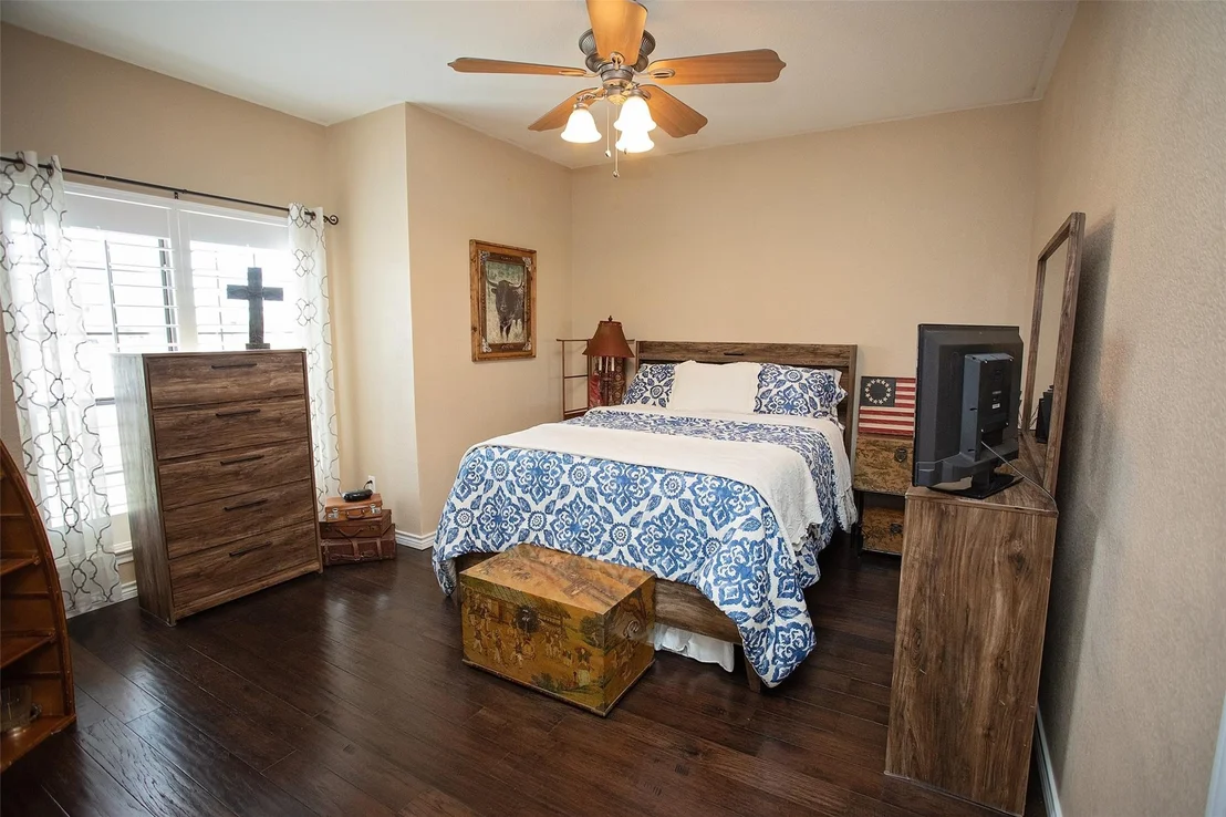 Photo of 1204 Eagle Point