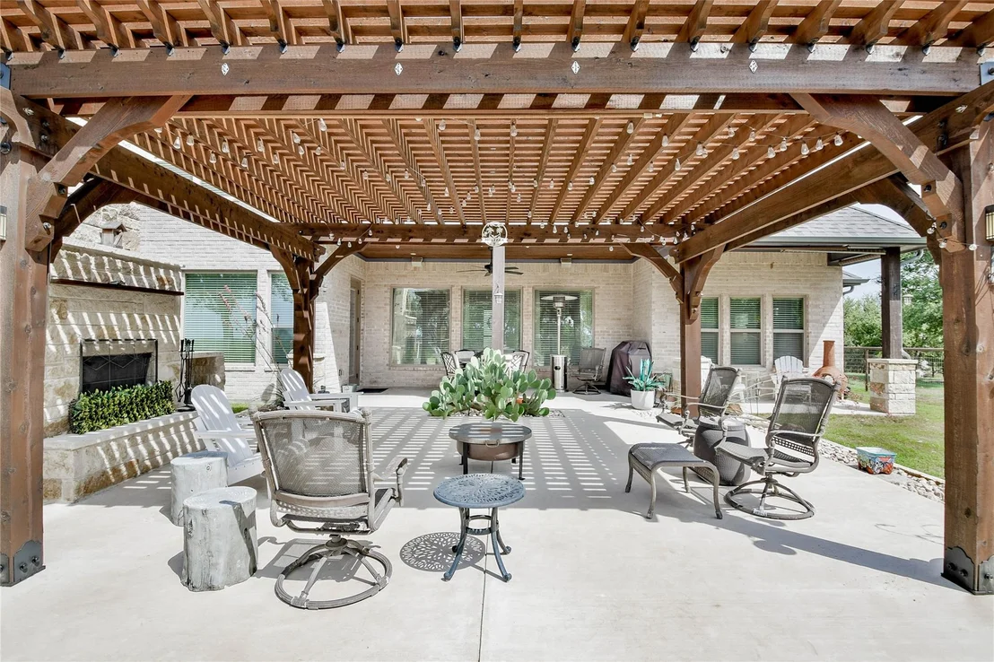 Photo of 8021 White Drive