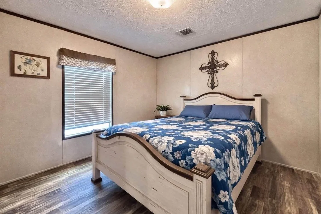 Photo of 750 Waterfront Row