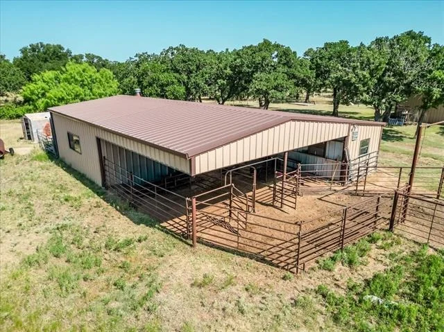 Photo of 3637 Highway 281 N