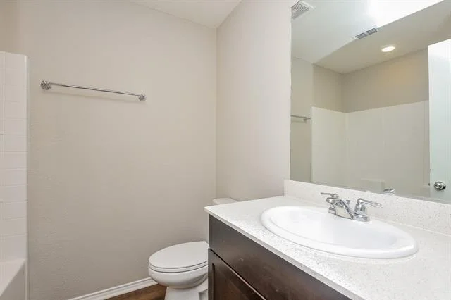 Photo of 305 Anvil Drive