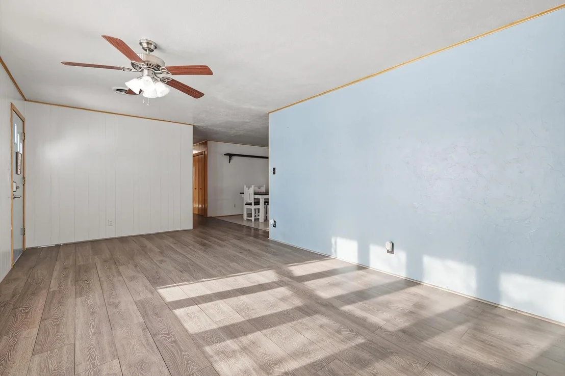 Photo of 107 N 7th Street