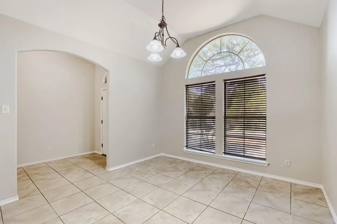 Photo of 1104 Irwin Drive