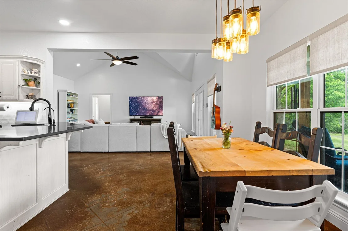 Photo of 152 Black Hawk Lane