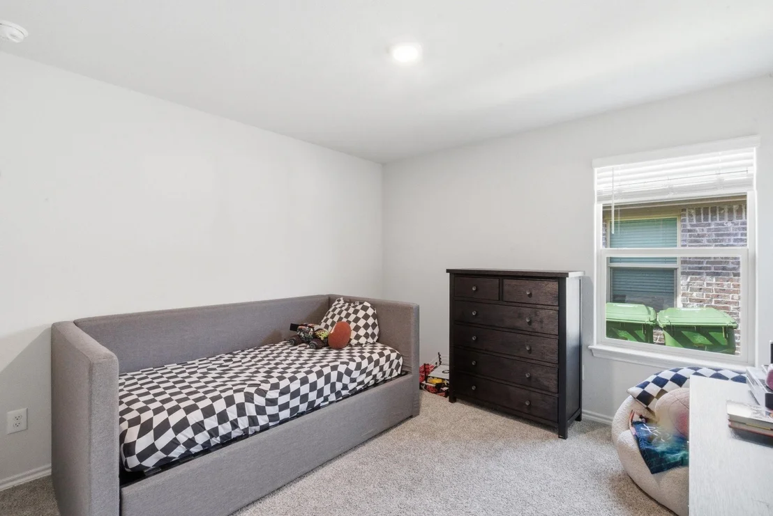 Photo of 549 Derby Lane