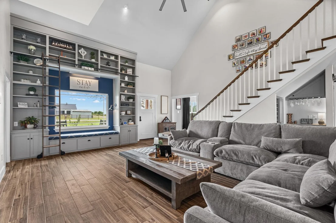 Photo of 828 Cornelius Road