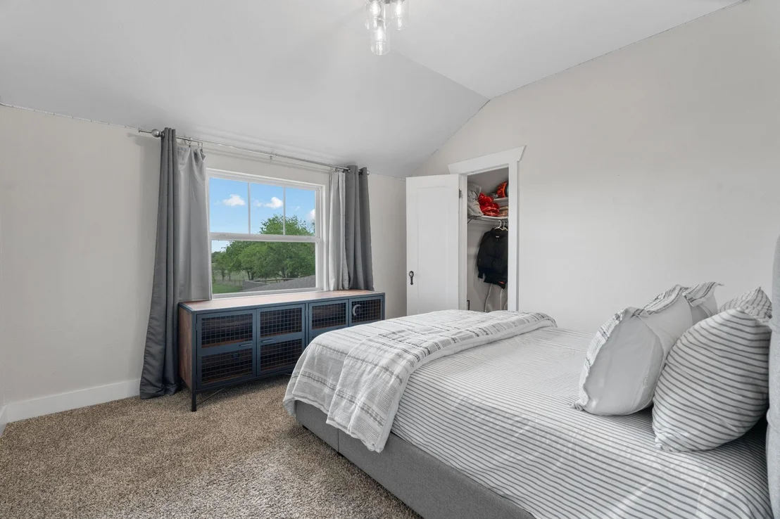 Photo of 828 Cornelius Road