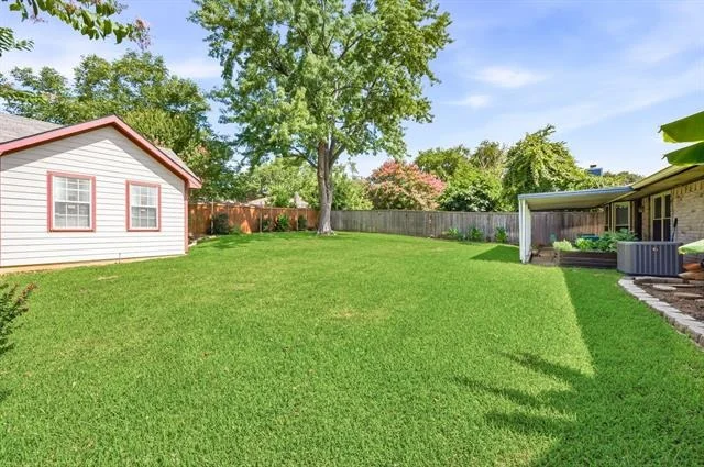 Photo of 2507 Poppy Lane