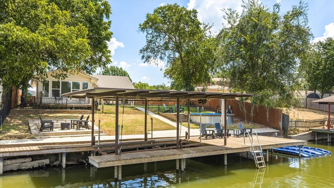 Photo of 4100 Apache Trail Court