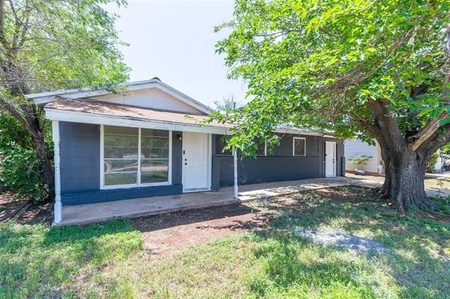Photo of 5131 Encino Road
