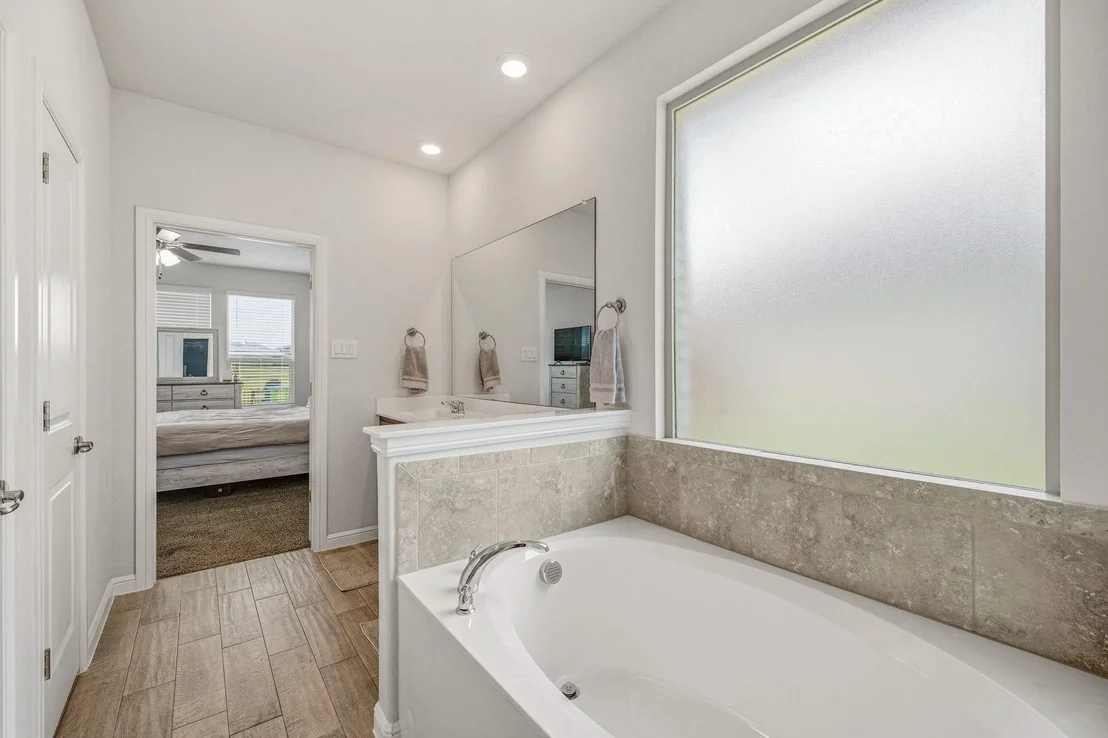 Photo of 1106 Burlingame Drive