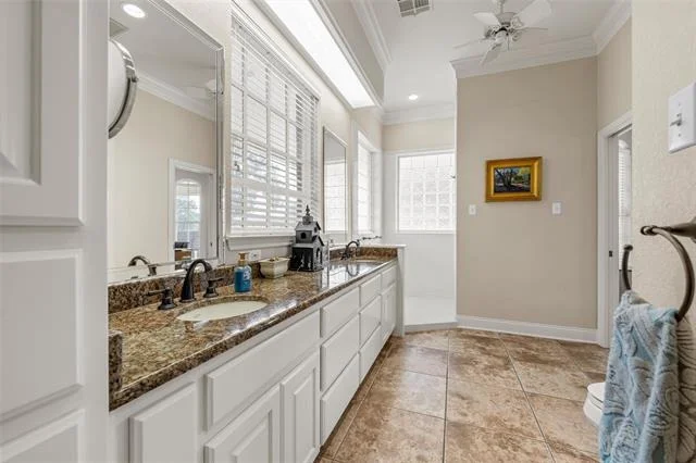 Photo of 290 Bolton Circle