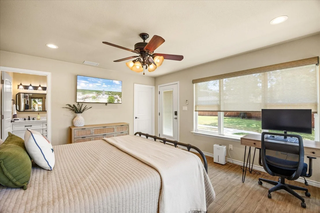 Photo of 4100 Apache Trail Court
