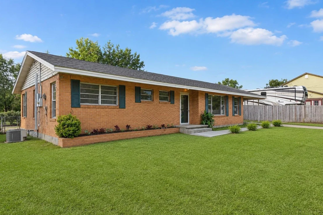 Photo of 1100 Cedar Street