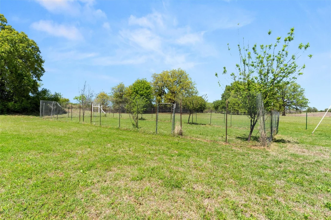 Photo of 1500 County Road 404