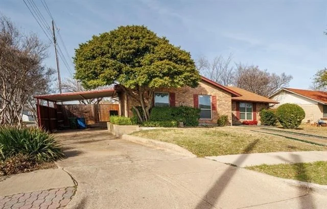 Photo of 2101 Deerfield Drive