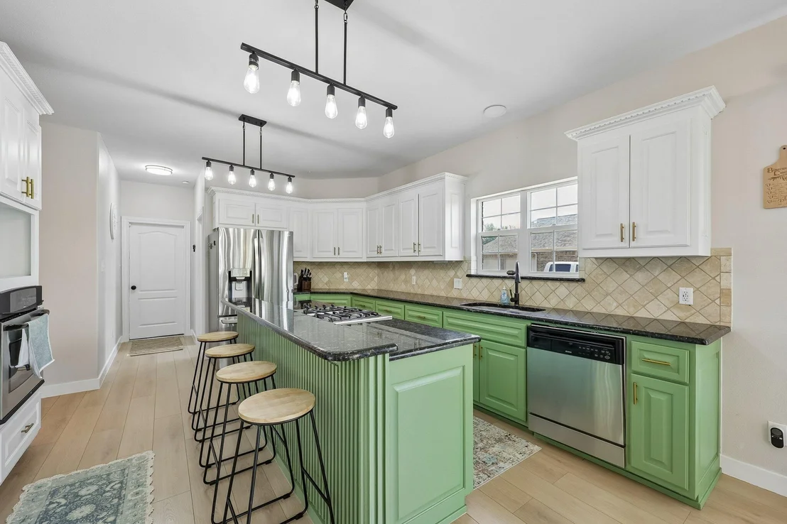 Photo of 15144 Delaney Lane