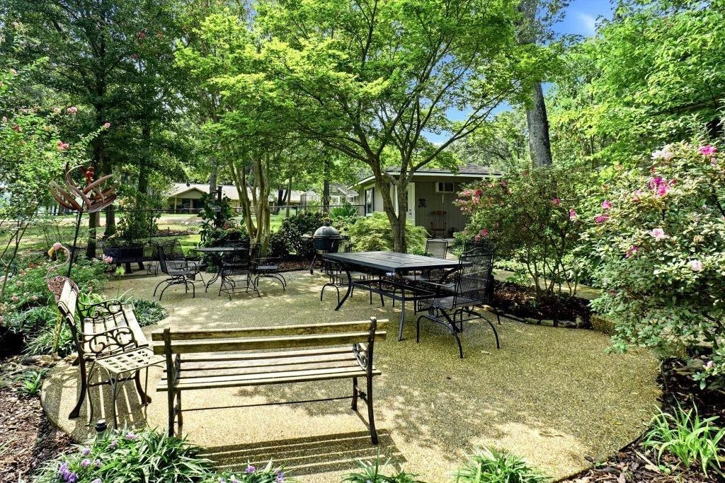 Photo of 665 Private Road 5881