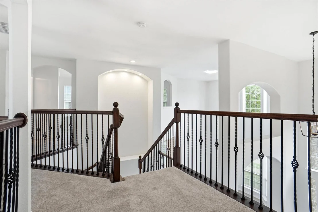 Photo of 208 Wisteria Way