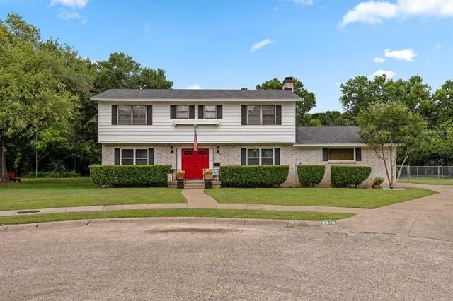 Photo of 2518 Glenbrook Circle