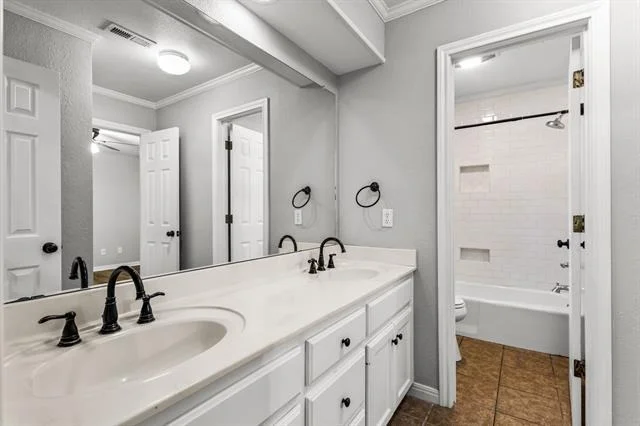 Photo of 1104 Western Ridge Drive