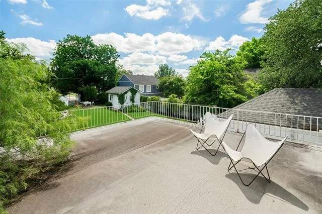 Photo of 622 N Brookside Drive