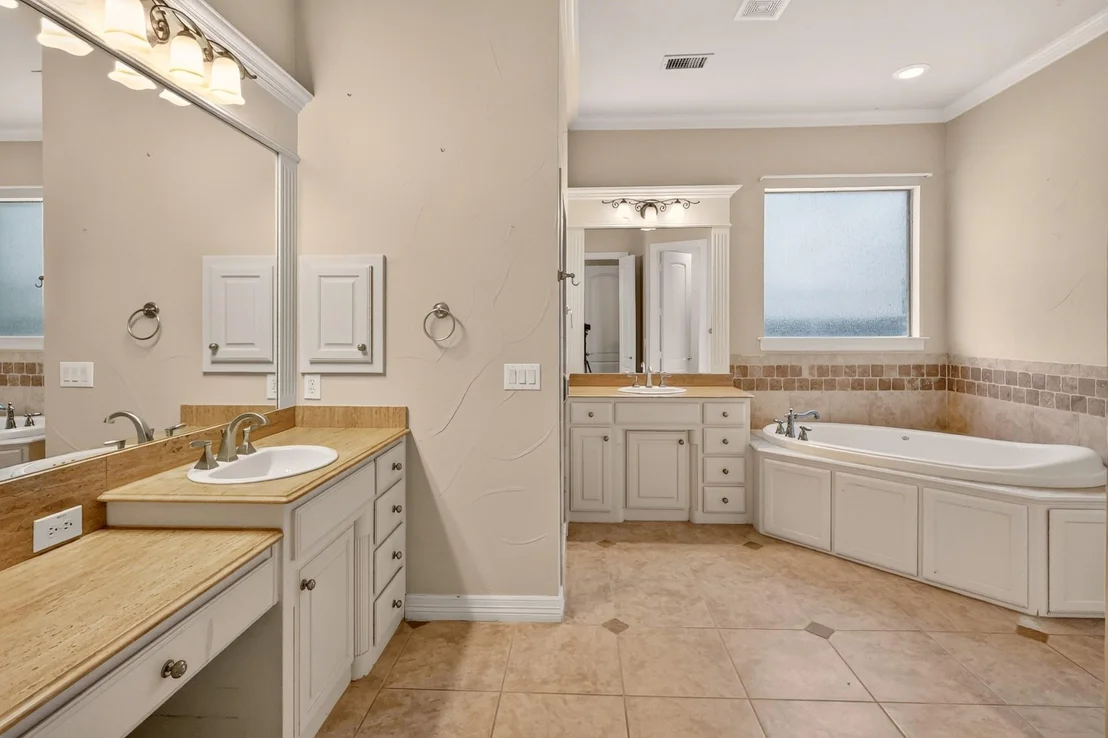 Photo of 112 Winsley Circle