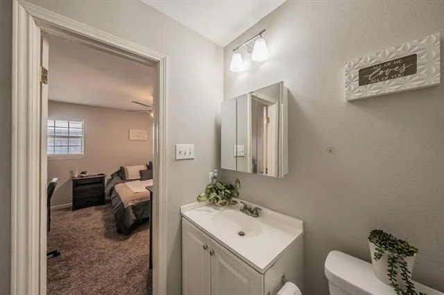 Photo of 6037 Lindy Lane