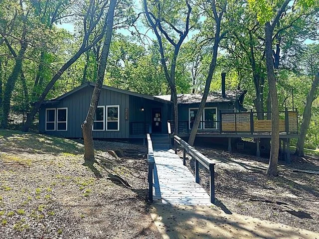 Photo of 274 Lakecrest Drive