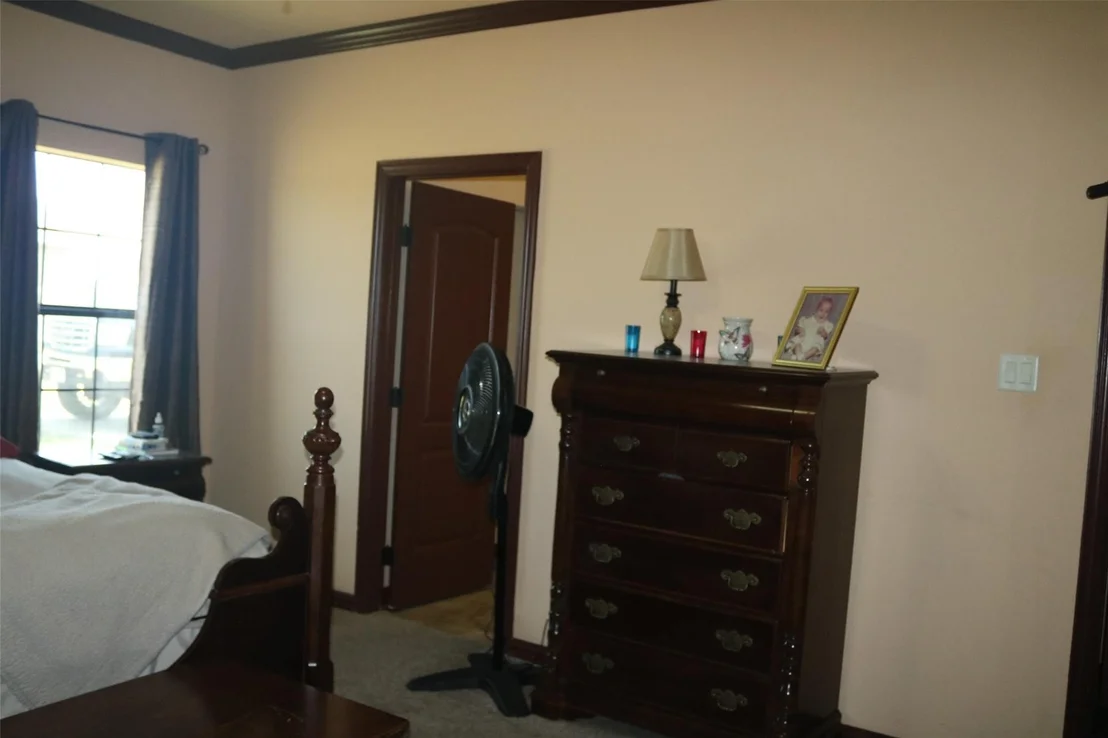 Photo of 1055 Chartres