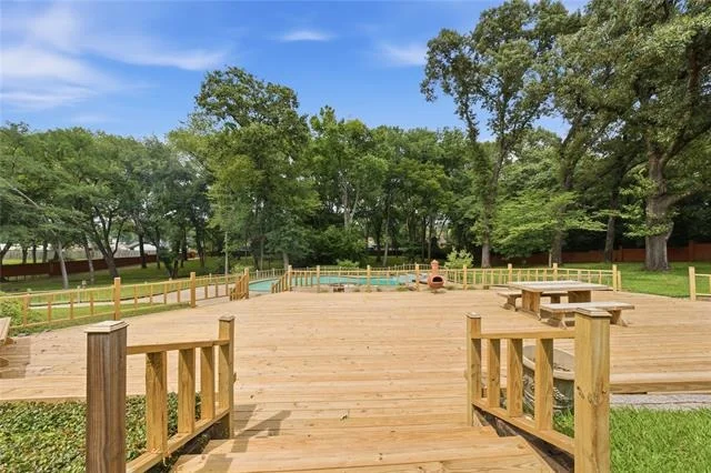 Photo of 112 Willowbrook Drive