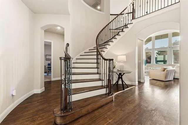 Photo of 710 Almeda Lane