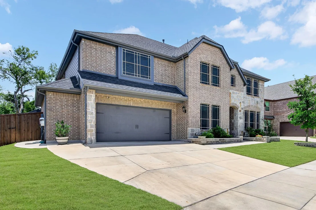 Photo of 116 Cascade Lane