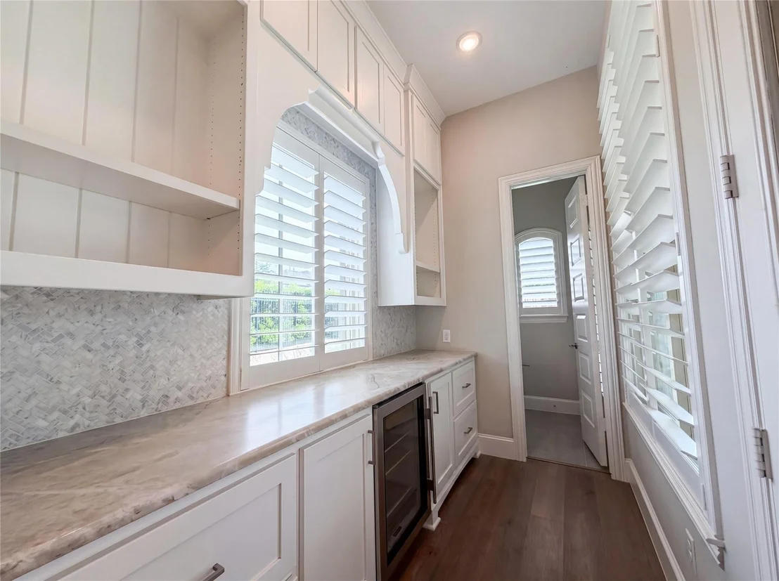 Photo of 820 Hawk Wood Lane