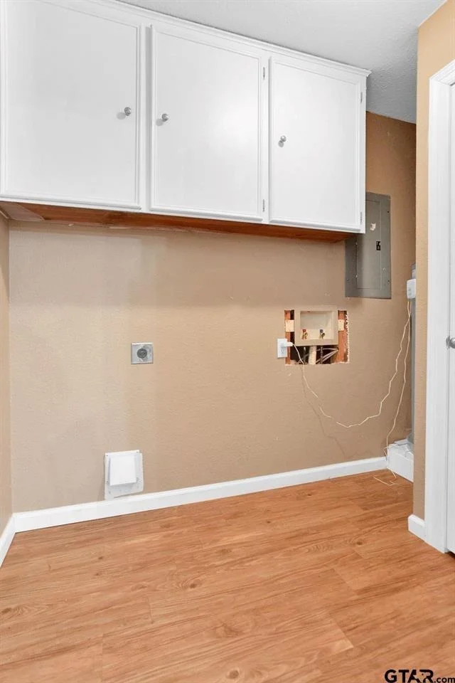 Photo of 213 Treetop Lane