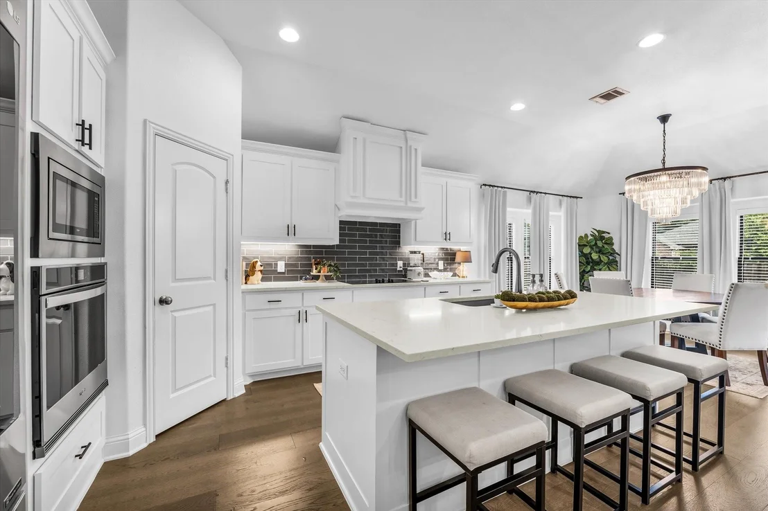 Photo of 1317 Ridgeview Drive