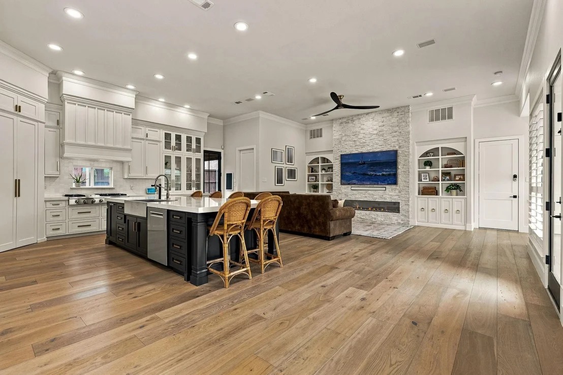 Photo of 5941 Tiburon Drive