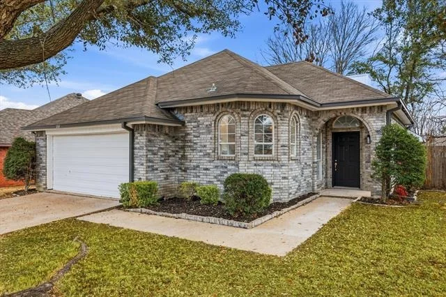 Photo of 153 Summerhill Drive