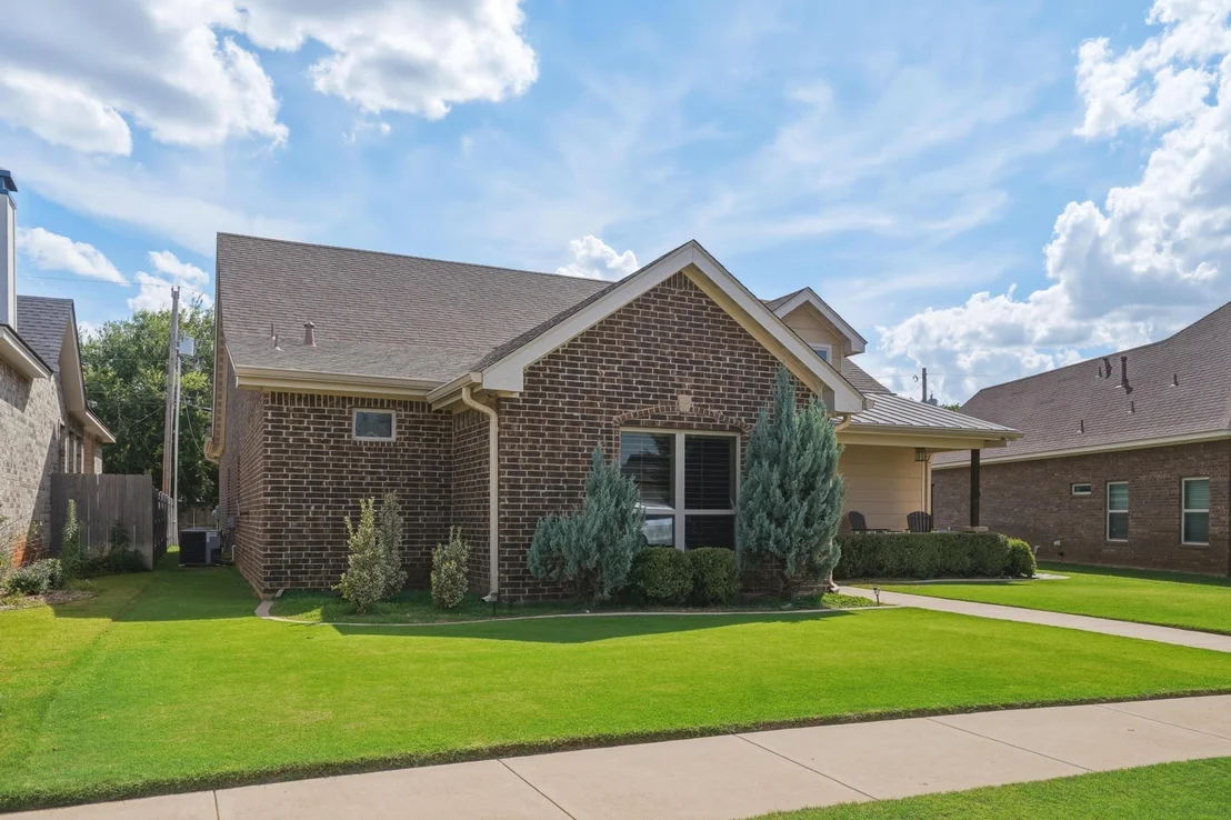 Photo of 2542 John C Stevens Street