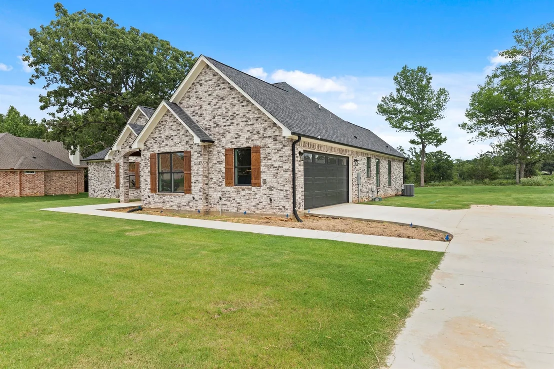 Photo of 13914 Cedar Hill Lane