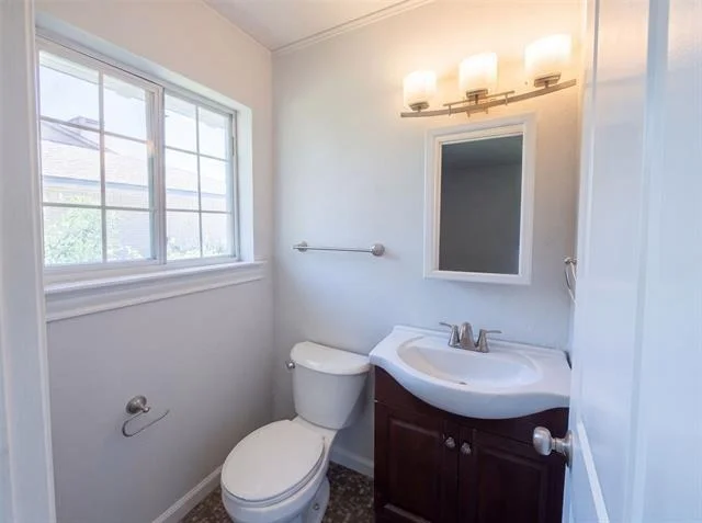Photo of 2415 Barnes Bridge Road