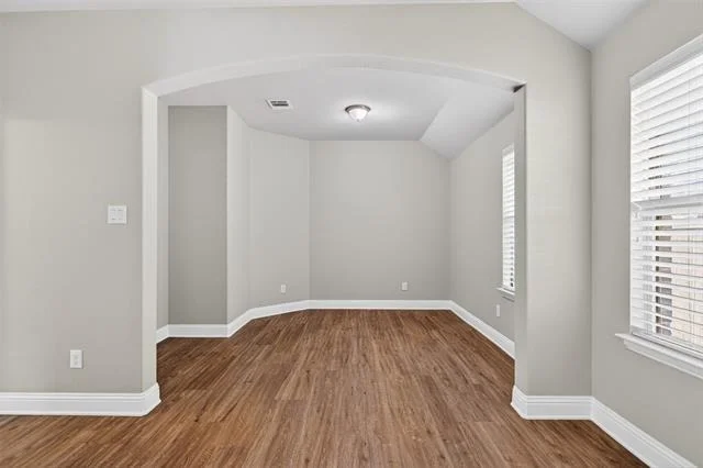 Photo of 2051 Avondown Road