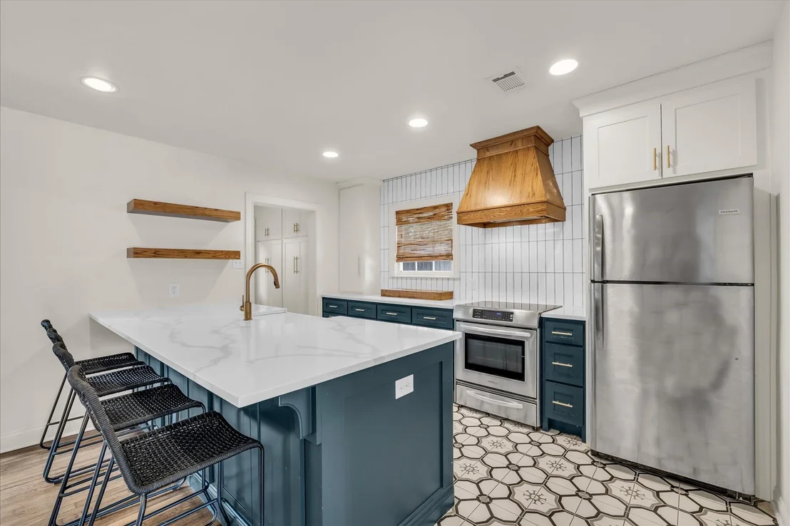 Photo of 2601 Columbus Avenue