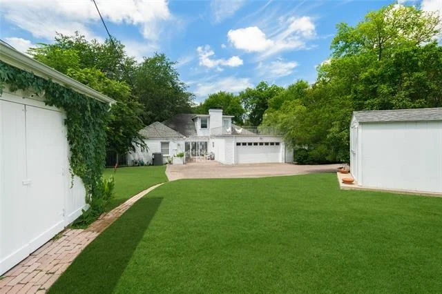 Photo of 622 N Brookside Drive